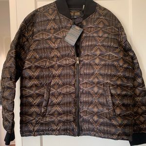 PENDLETON mens jacket is BRAND NEW WITH TAGS.